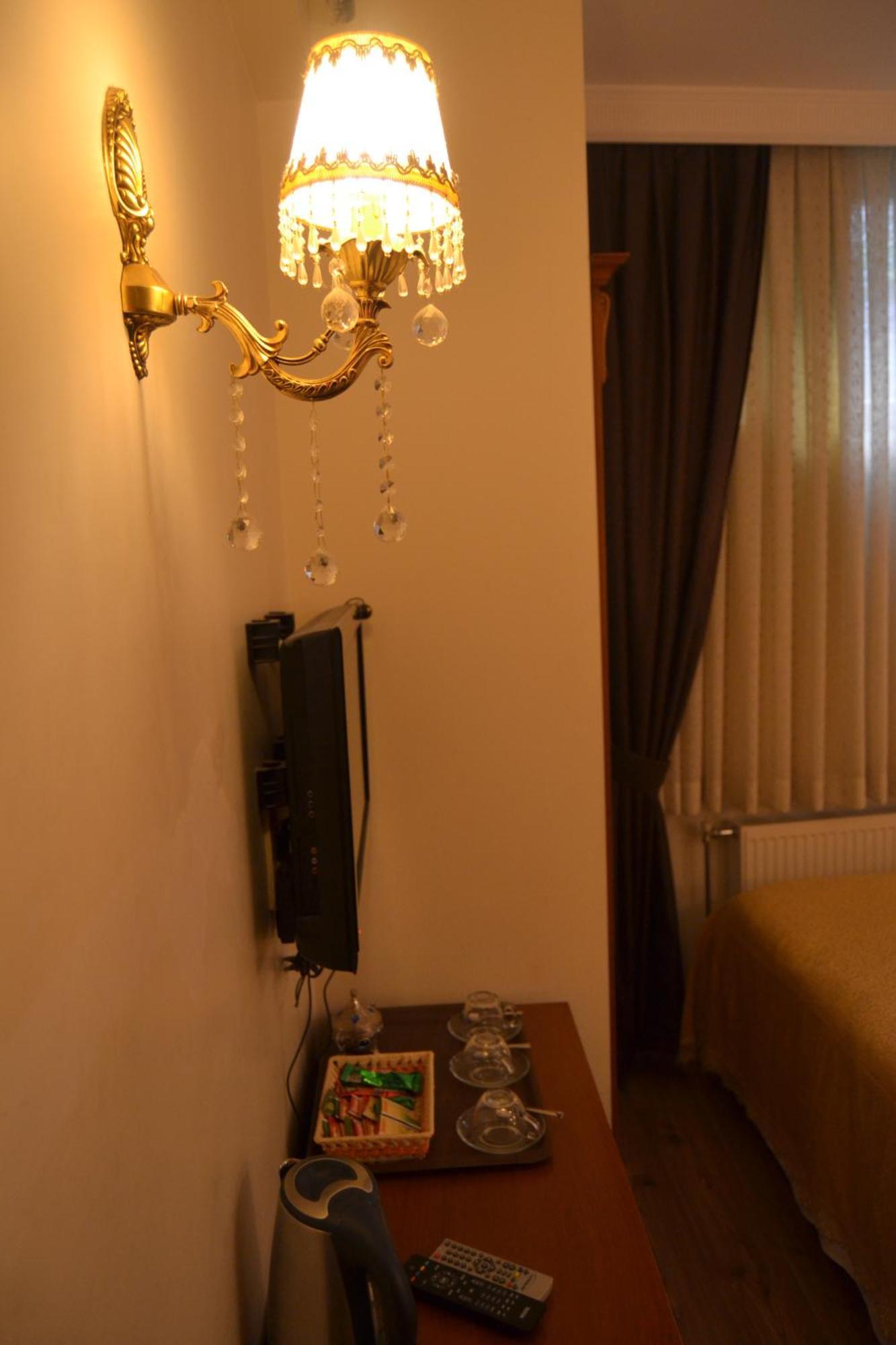 Blue Istanbul Hotel Стая снимка